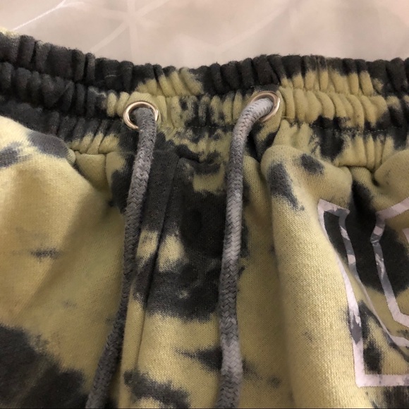 LF shorts medium - Picture 3 of 7